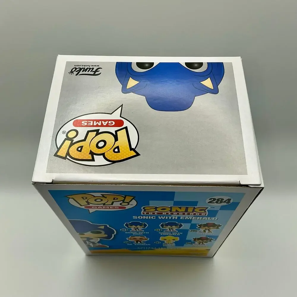 Sonic with Emerald #284 Sonic the Hedgehog Funko Pop - Picture 5 of 6